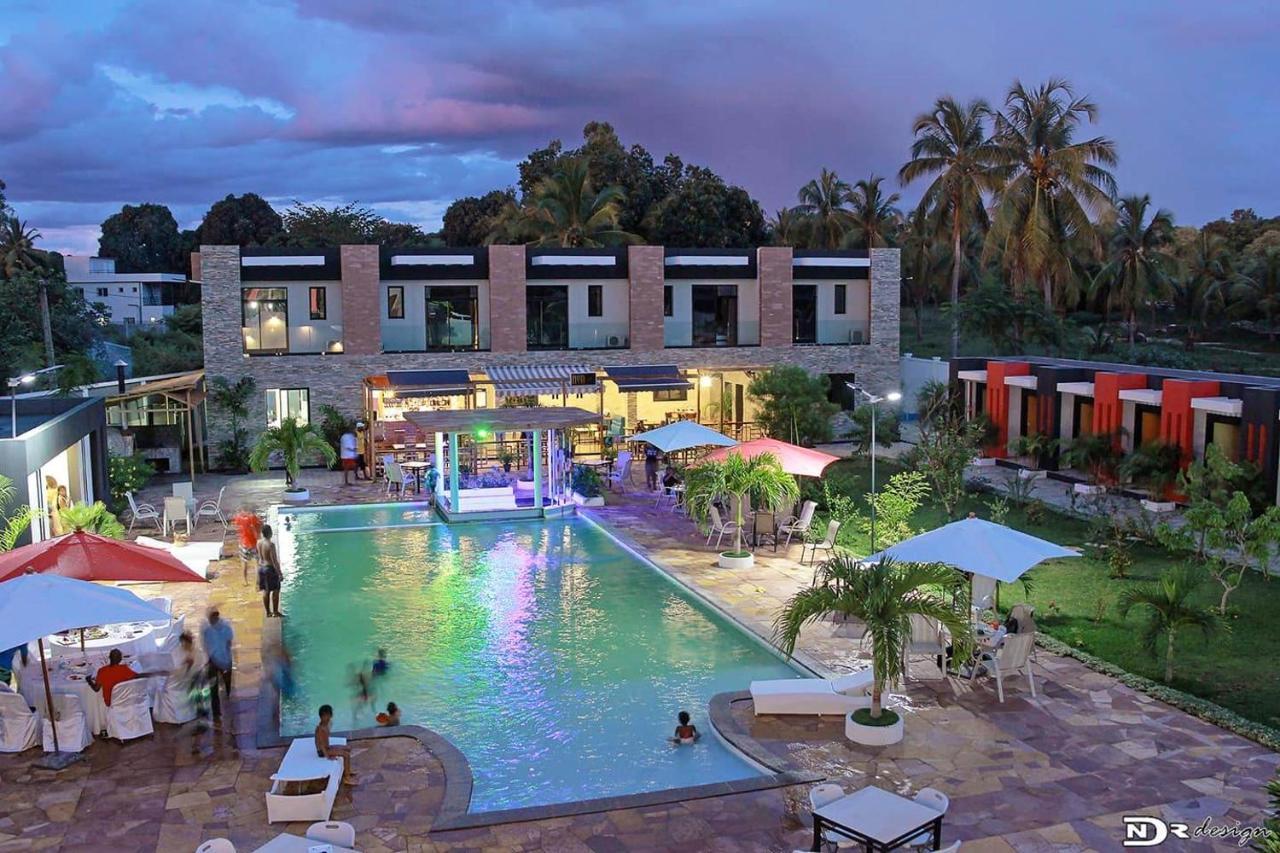 מאהאג'נגה Majesty Palm Resort מראה חיצוני תמונה