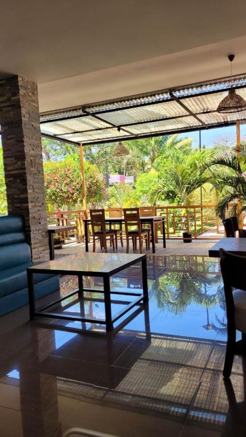 מאהאג'נגה Majesty Palm Resort מראה חיצוני תמונה