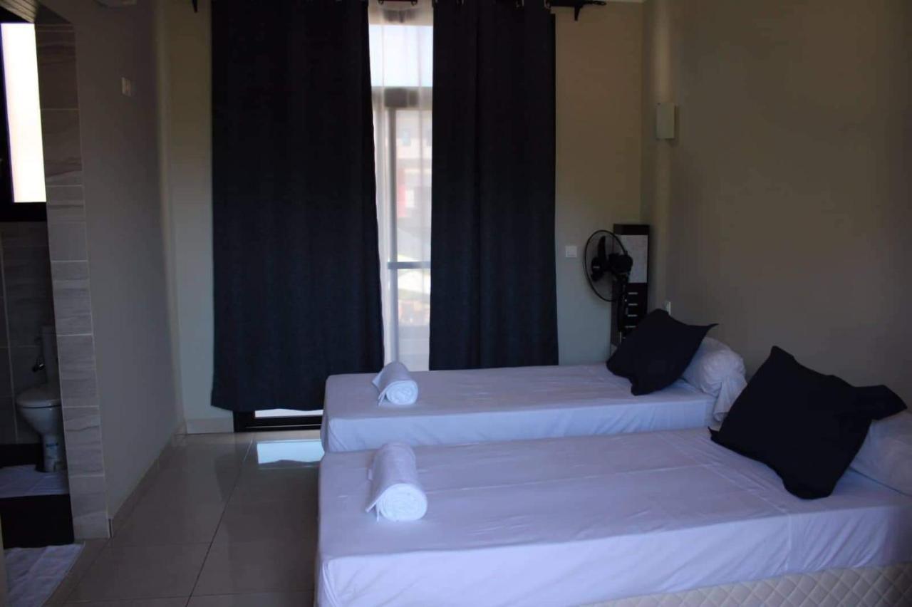 מאהאג'נגה Majesty Palm Resort מראה חיצוני תמונה